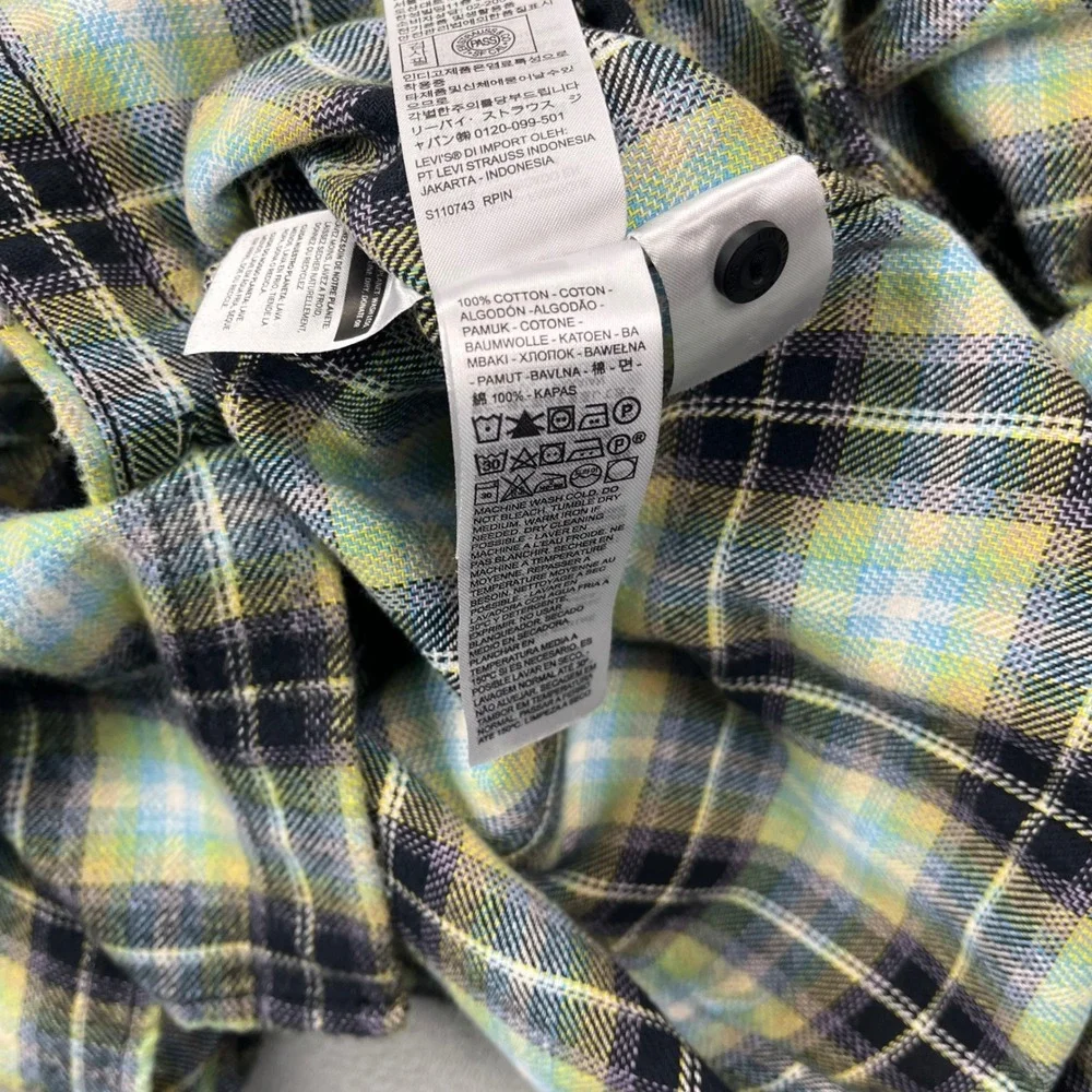 Levi's Flannel Shirt Relaxed Fit Large Green Black Plaid 100% Cotton Long Sleeve